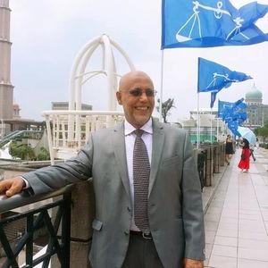 Meet your Posher, Abo